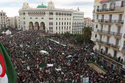 الحراك_الجزائري_نحو_انتقال_ديمقراطي_سَلِس_مركز_دراسات_الوحدة_العربية