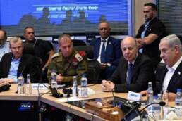 من الصفقات الجزئية إلى الصفقة الشاملة: كيف حوَّلت «إسرائيل» التفاوض إلى أداة لإدامة الحرب (ورقة تحليلية)