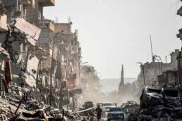 إعادة إعمار سورية بين الفرص والتحديات